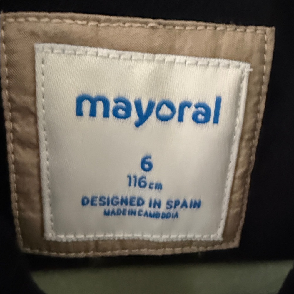 Beautiful Mayoral navy velvet girls blazer size 6 - Picture 3 of 3